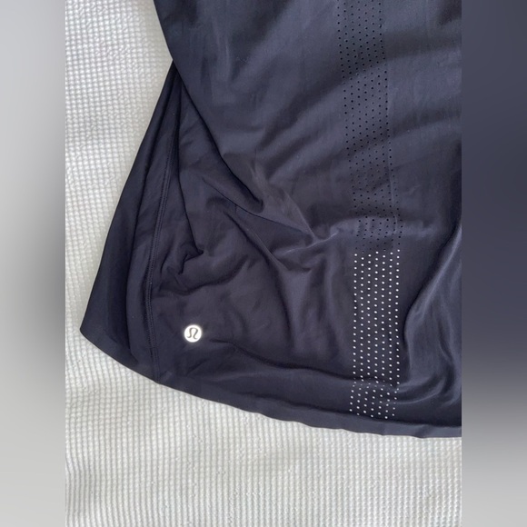 Women’s LULULEMON Athletica Run On black Tank size 8 - Picture 5 of 10
